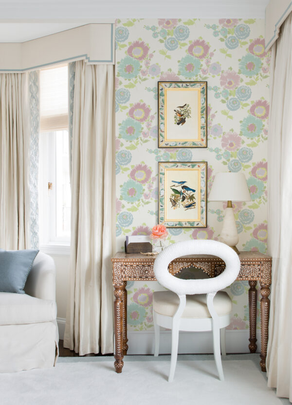 Essie Pastel Painterly Floral Wallpaper - Image 3