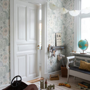 Anemone Light Grey Floral Wallpaper