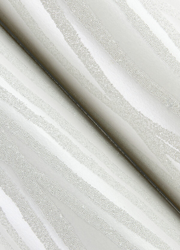 0087614 galyn white pearlescent wave wallpaper