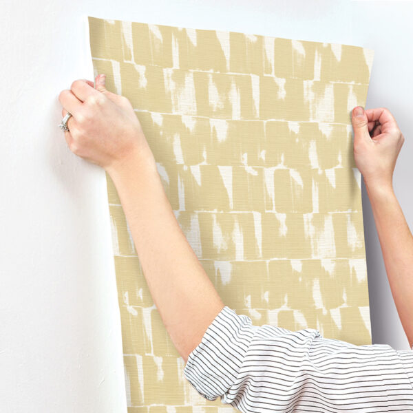 0089980 bancroft gold artistic stripe wallpaper