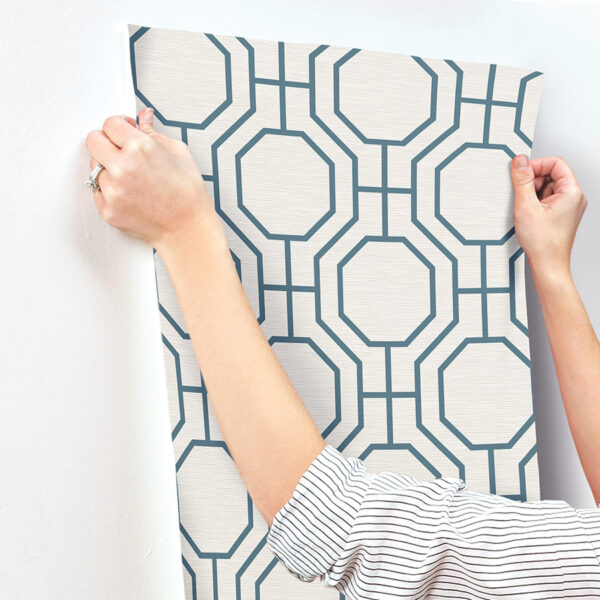 0090115 manor blue geometric trellis wallpaper