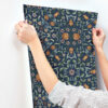 0091950 no 1 holland park dark blue floral wallpaper