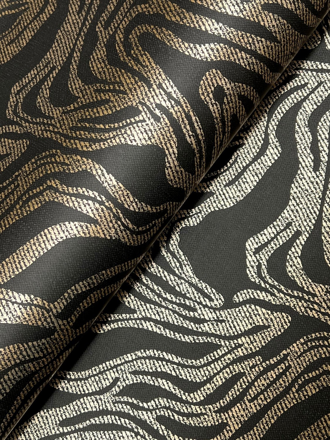 Massar Black Modern Marbled Wallpaper