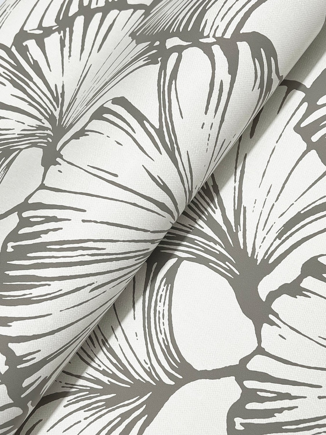 Kyoto Charcoal Ginkgo Leaf Wallpaper