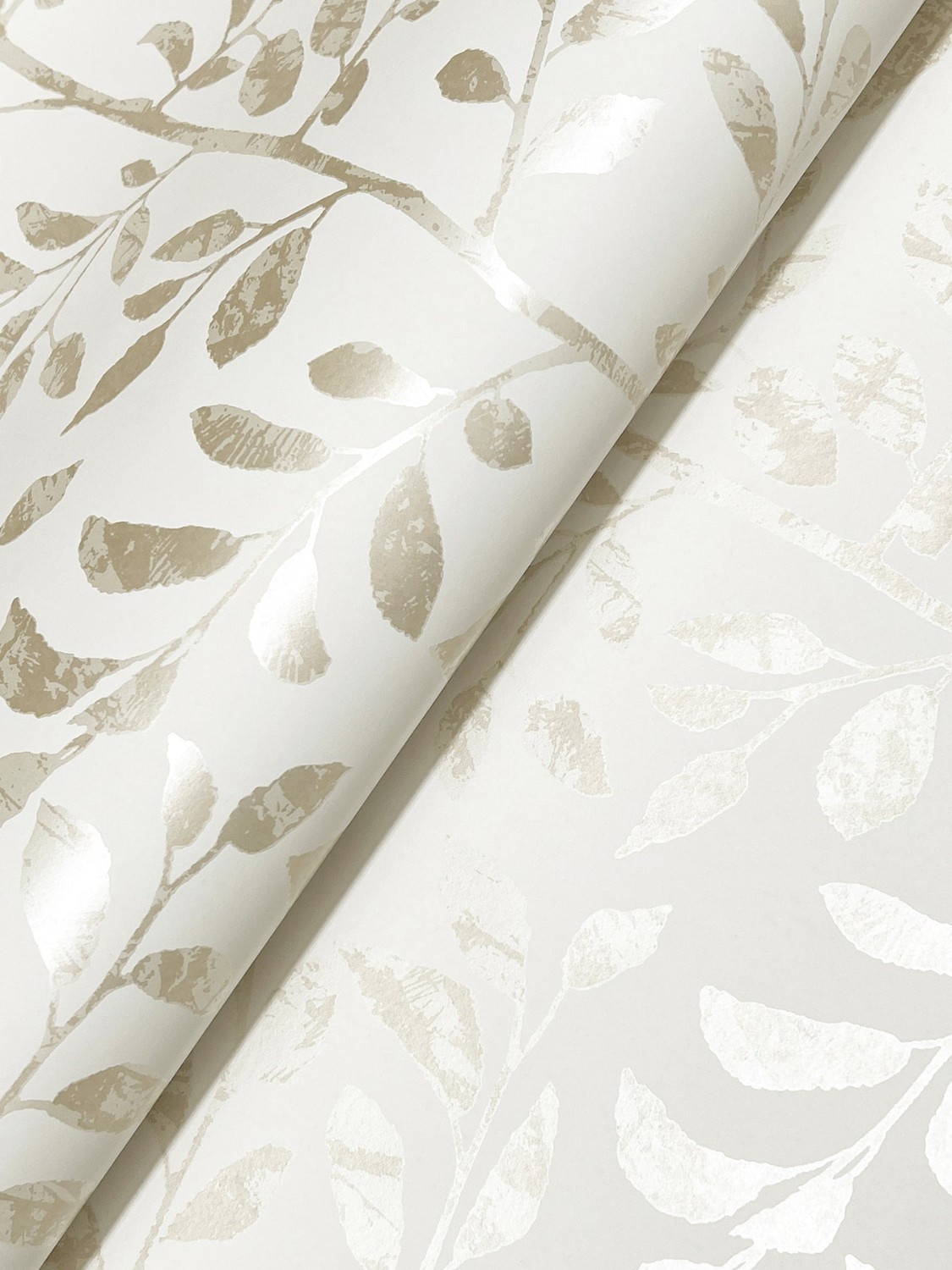 Sagecrest Platinum Sapling Wallpaper