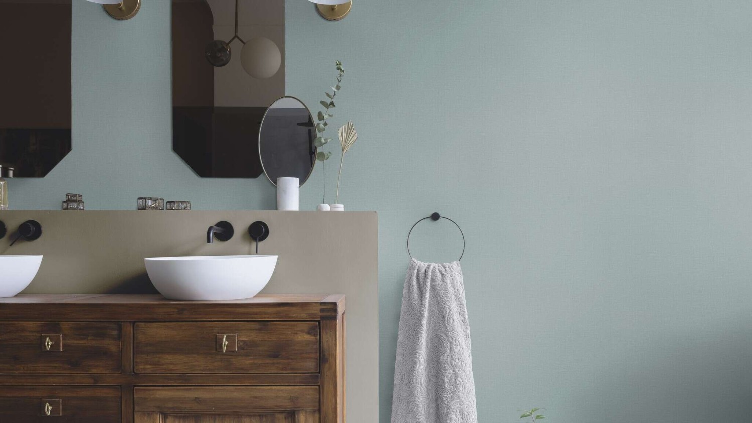 Leander Blue
